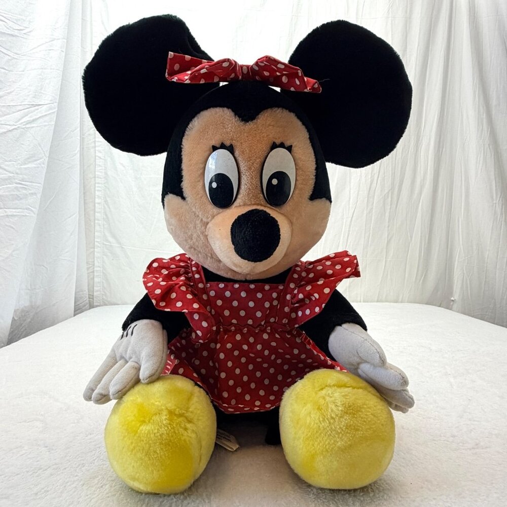 Vintage Disneyland Walt Disney World Minnie Mouse 17" Plush Stuffed Toy